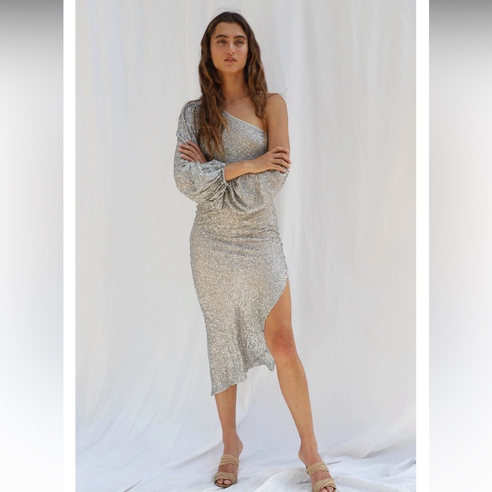 Jen’s Pirate Booty Stage Presence Sequin Midi Dress XS